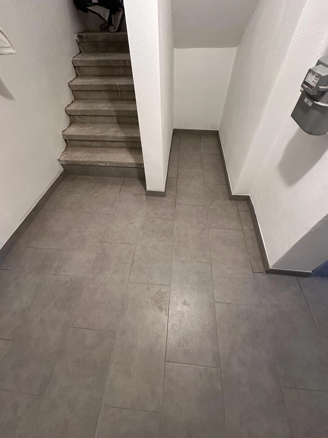 Karello Raumdesign - Badezimmer - Kellersanierung- Fliesen- Wuerzburg